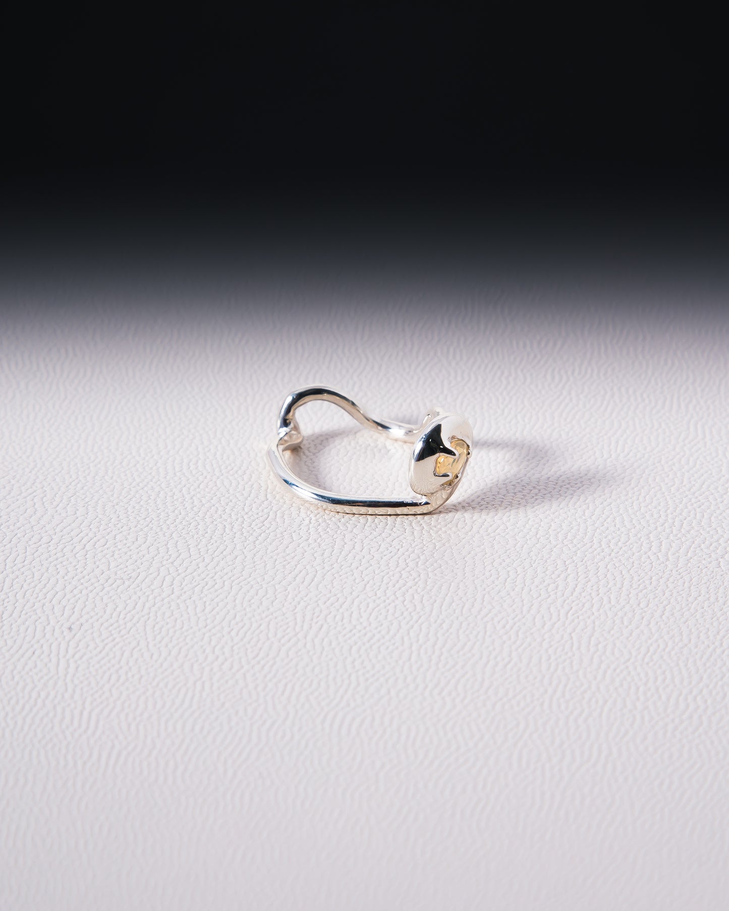 003 Opal Curvy-line Ring