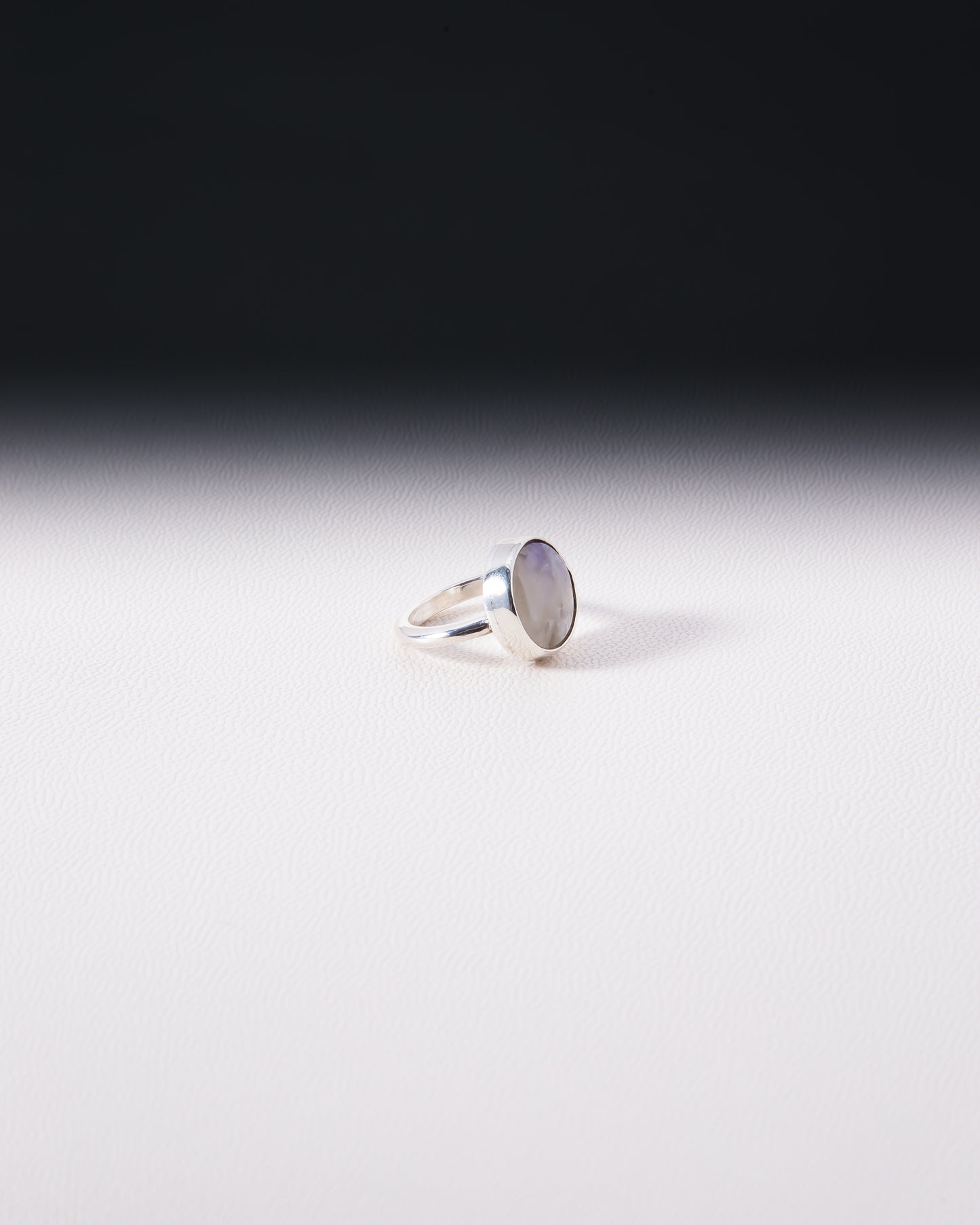 004 Moon-gloss Mini Ring