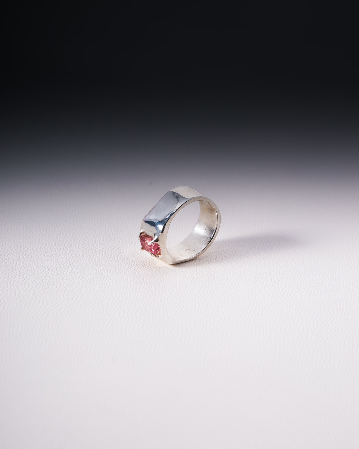 010 Bold Love Ring